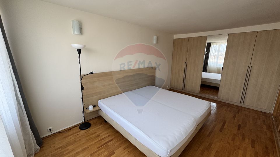 DE ÎNCHIRIAT apartament cu 2 camere  în vilǎ