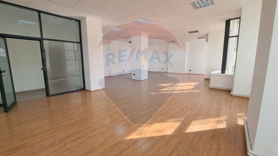 Central office space for rent 162 sqm in Unirii area