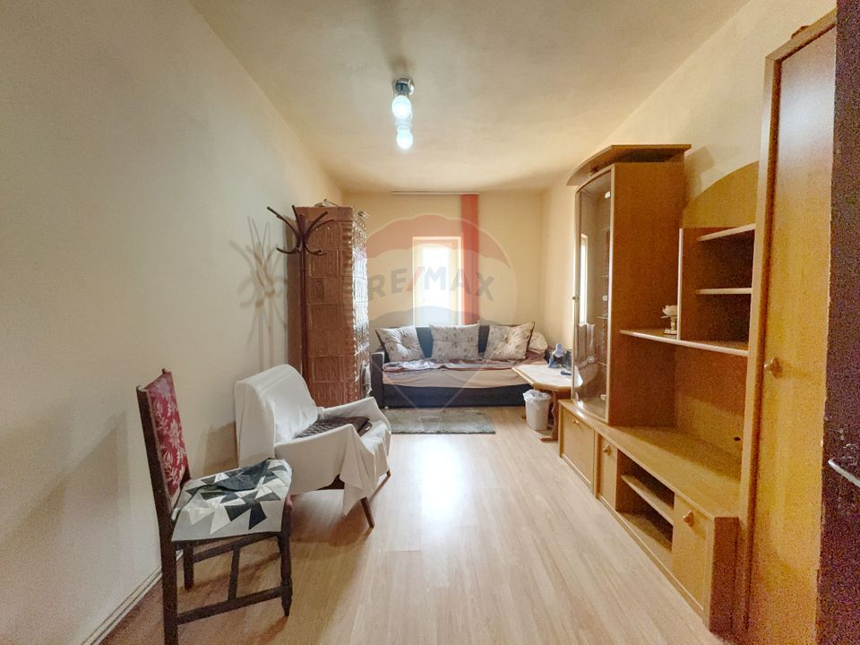 Teren generos cu o casă locuibilă în Timișoara, cartier Freidorf