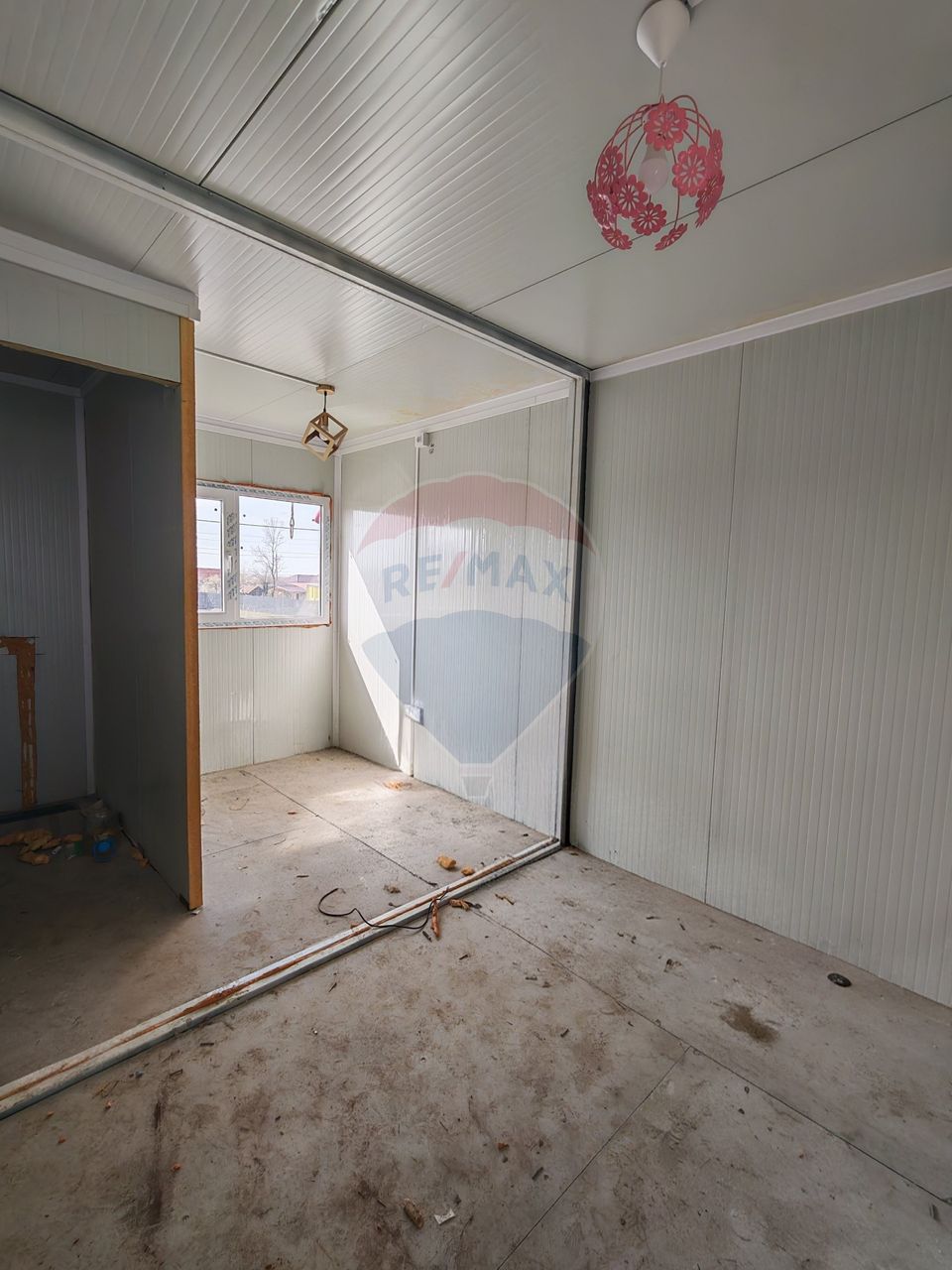 P+1, 100 mp utili, teren 960 mp, Sărbătoare – la 14 km de Craiova