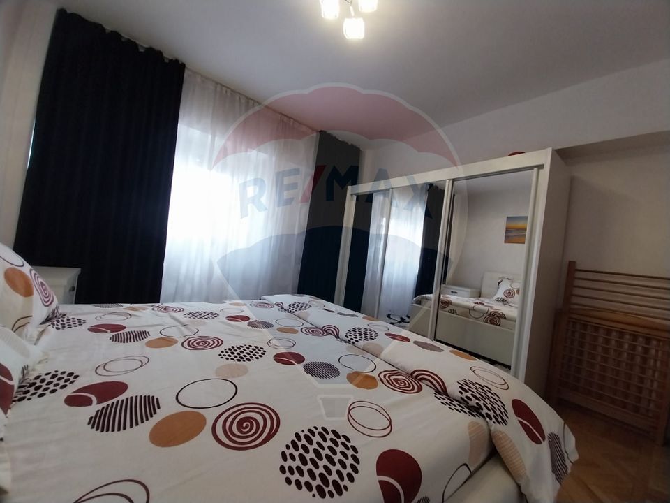 Apartament cu 3 camere  Promenada- Calea Severinului-Toporasi