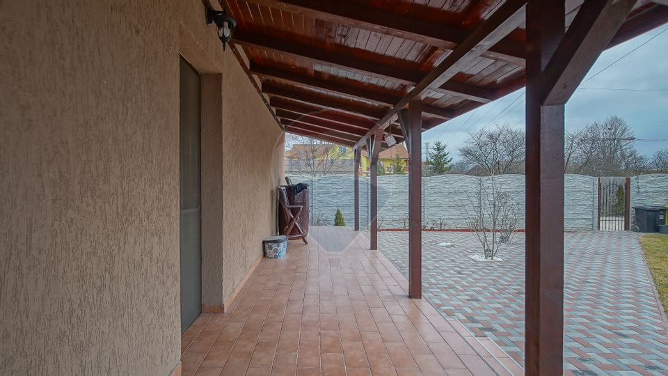 5 room House / Villa for sale