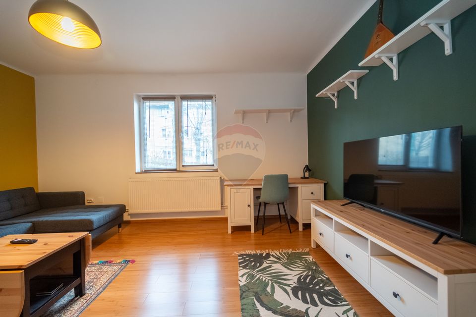 2 room Apartment for rent, Tractorul area