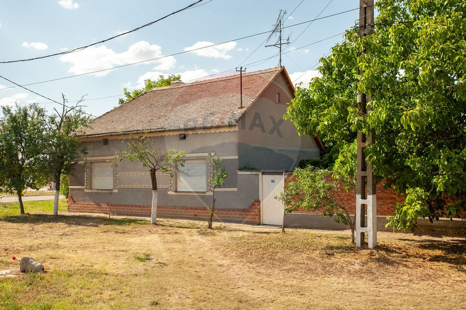 4 room House / Villa for sale, Periferie area