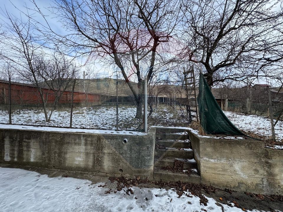 6 room House / Villa for sale, Darmanesti area