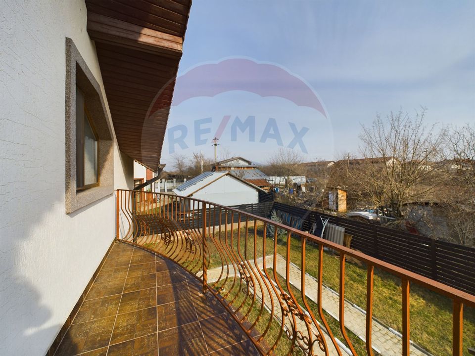 Casa 5 camere de vanzare in Crevedia  mobilata utilata gata de mutare