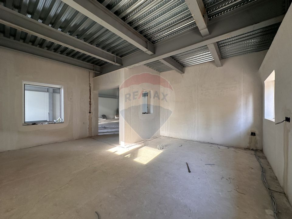 270sq.m Commercial Space for rent, Giurgiului area