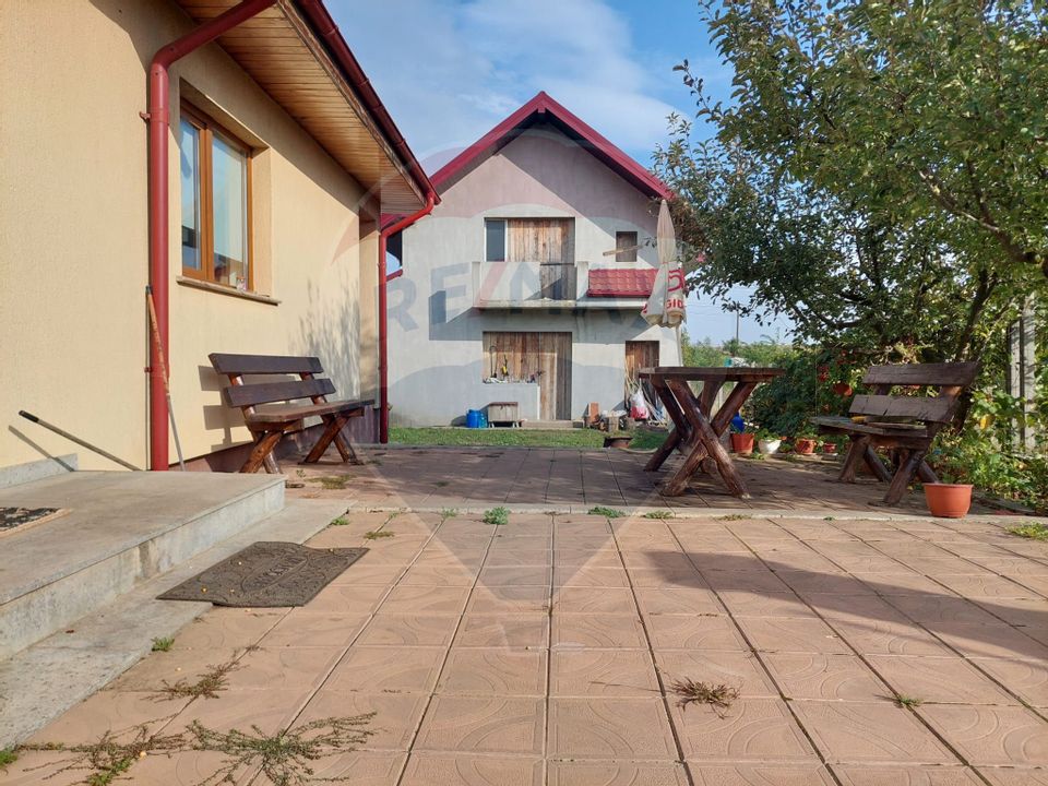 Casa de vanzare in Sarata jud. Bacau