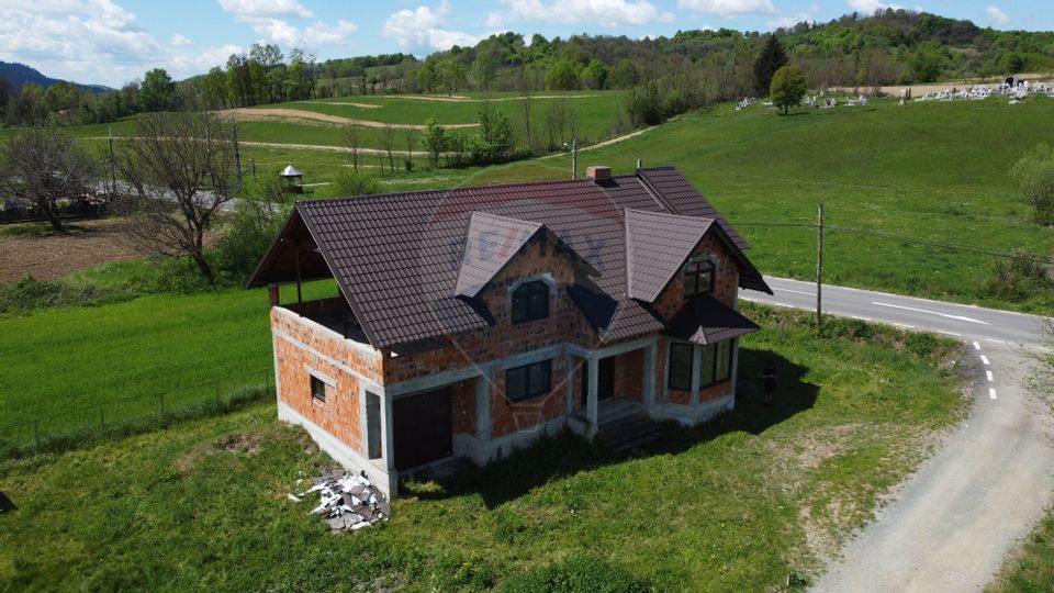 Casa individuala P+M de vânzare in Vad, Maramureș