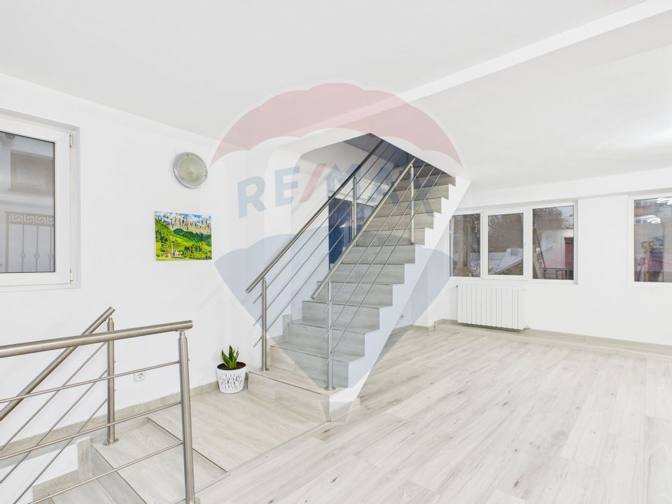 Vilă  S+P+2E  Petre Ispirescu- Sebastian, renovata complet