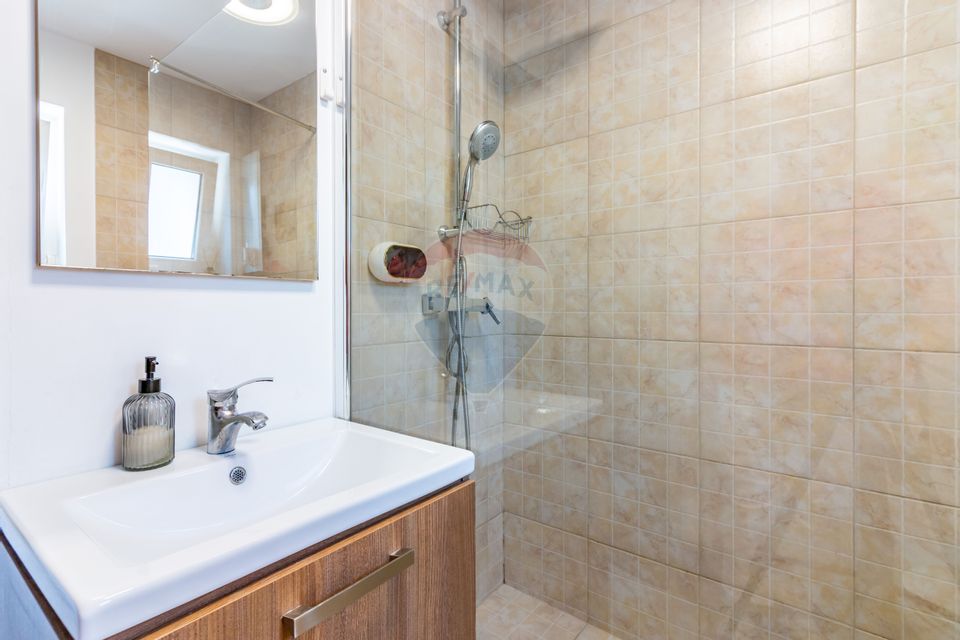 A House Like Home, beautiful courtyard 1950sqm, near the Green Quarter