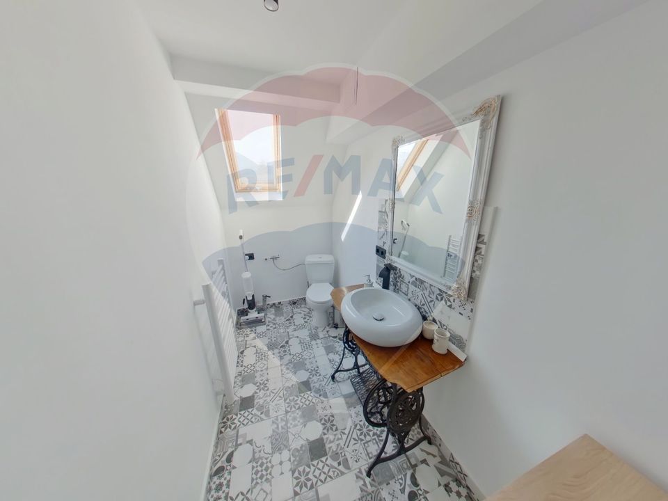 Casă / Vilă cu 4 camere de vânzare