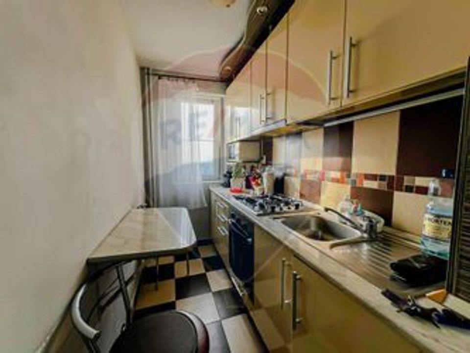 Apartament 2 camere de vânzare în zona Aurel Vlaicu