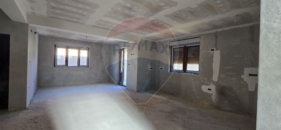 5 room House / Villa for sale