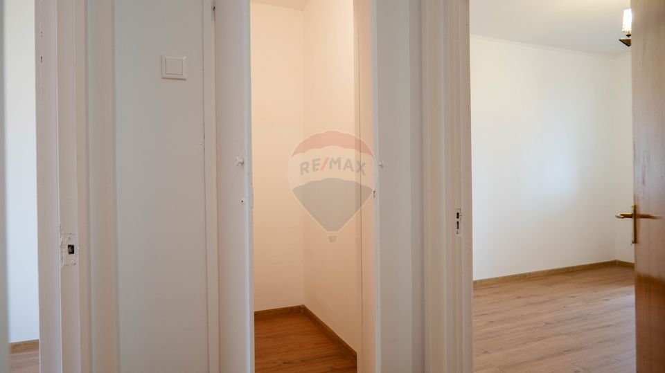 Vanzare apartament 3 camere-renovat, luminos si spatios, zona Iancului