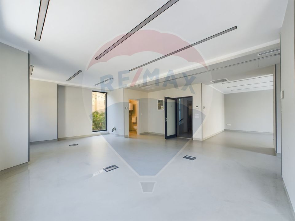 Opportunity - Premium office space in Decebal Area Mixed Building