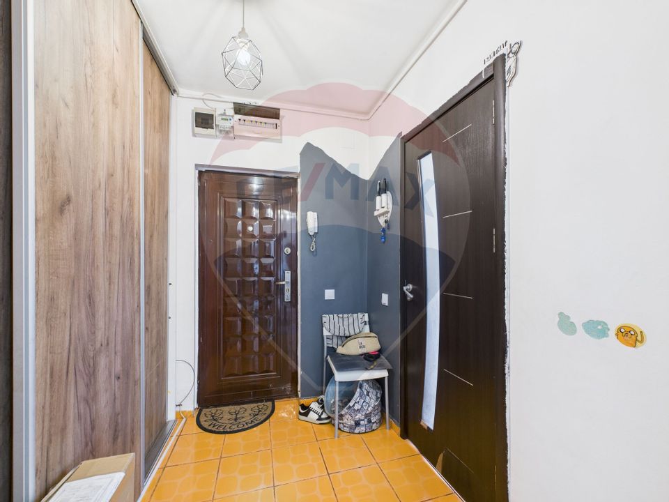 Apartament cu 3 camere de vanzare in zona Doamna Ghica