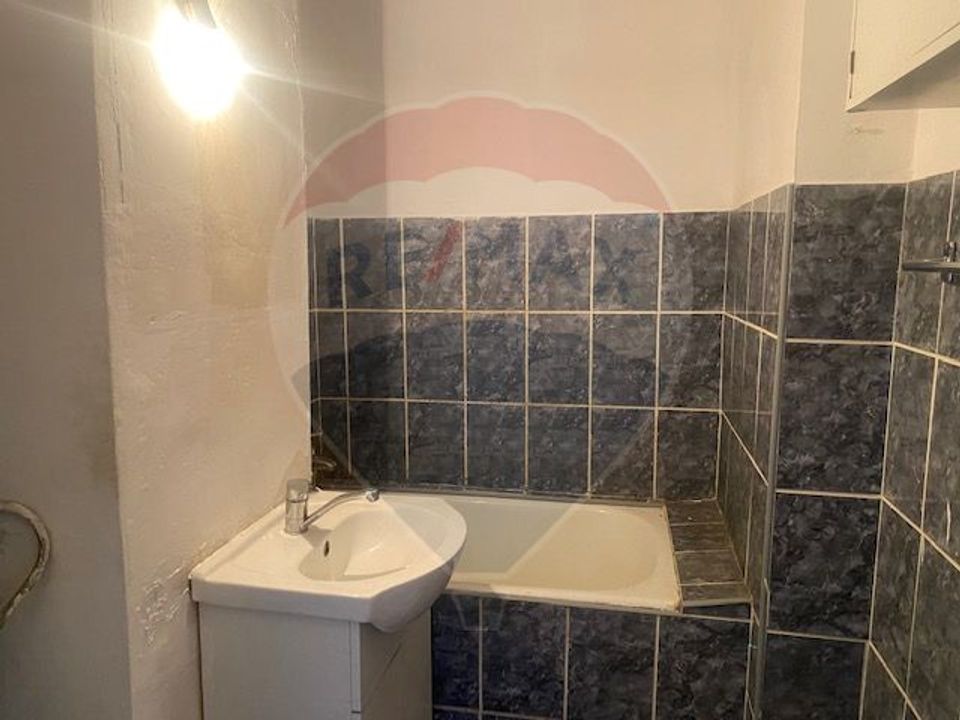 Apartament cu doua camere in zona Vitan