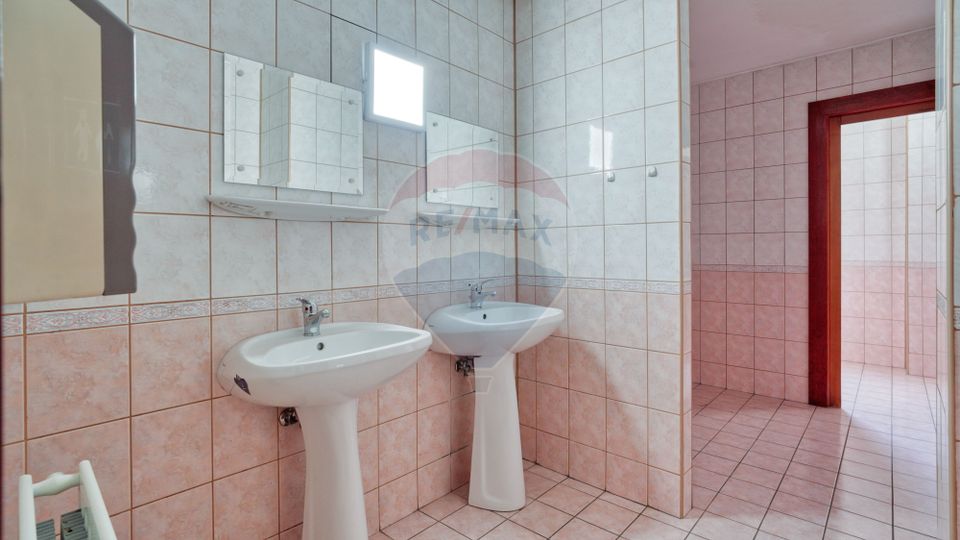 Birou de închiriat în clădire de birouri, Brașov, lângă Prefectura