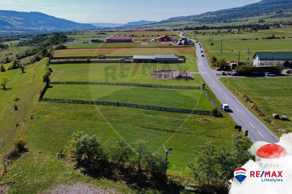 Land 956sqm Sub Cetate / Strada Principala