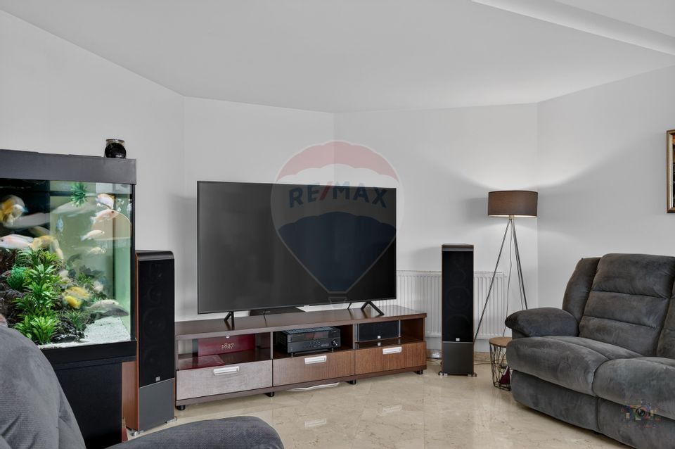 Vila cu design spectaculos, tehnologie smart & lifestyle complet