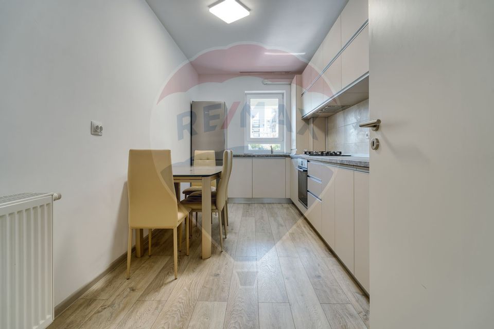 3 room Apartment for rent, Tractorul area