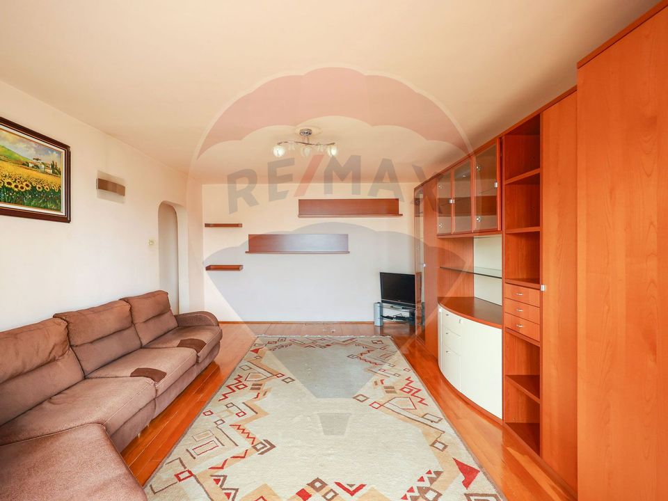 Apartament cu 3 camere de închiriat în zona Calea Aradului