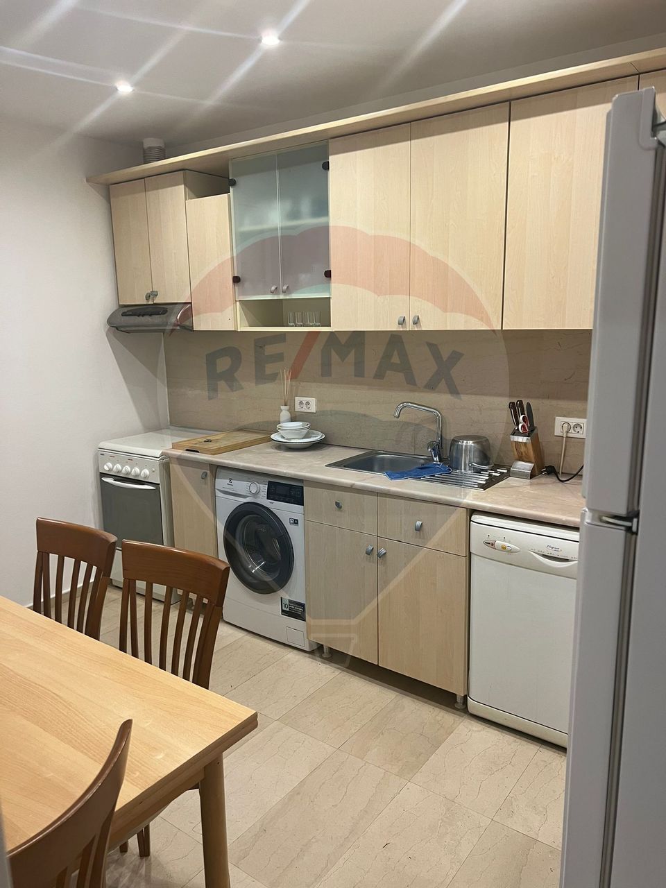 INCHIRIERE Apartament cu 2 camere in zona Nordului
