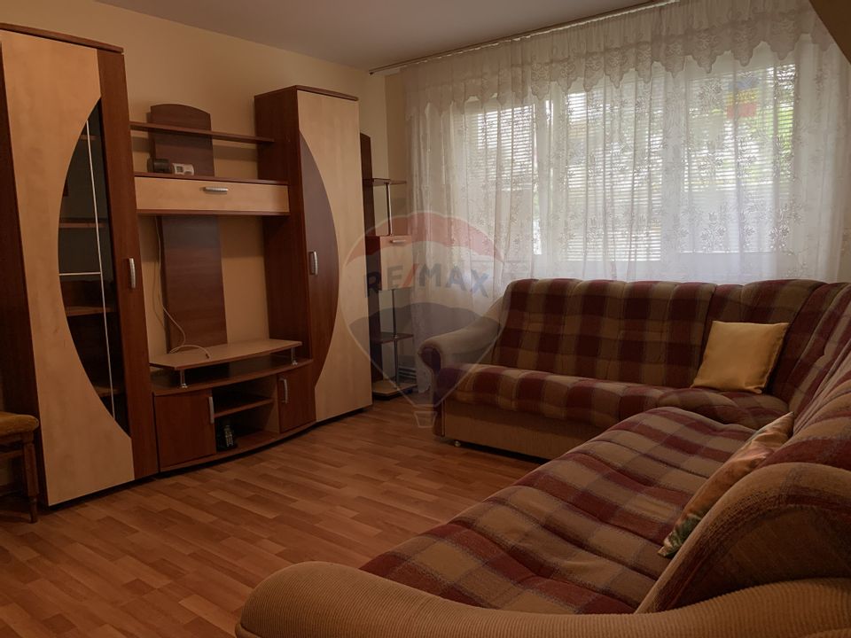 2 room Apartment for rent, Mioritei area