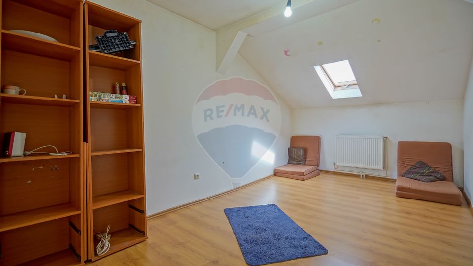 !!REZERVART!! Apartmanet pe doua nivele, Aleea Lacramioarelor