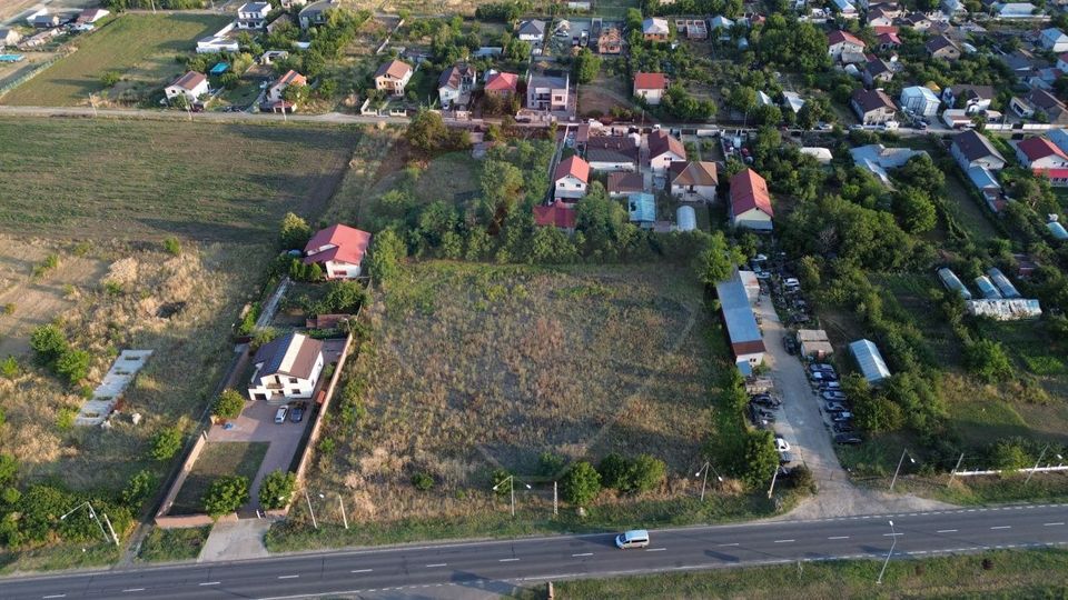 Teren intravilan 2.679 mp – Deschidere 30,47 la DN3 - Islaz, Branesti