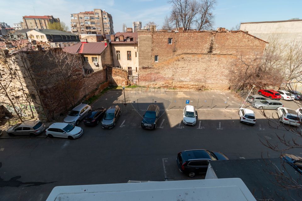 Apartament cu 3 camere de inchiriat in zona Unirii, Corneliu Coposu 7