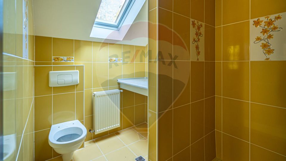 VILA! Investitie - pretabil pensiune SINAIA- zona apreciata turistic!