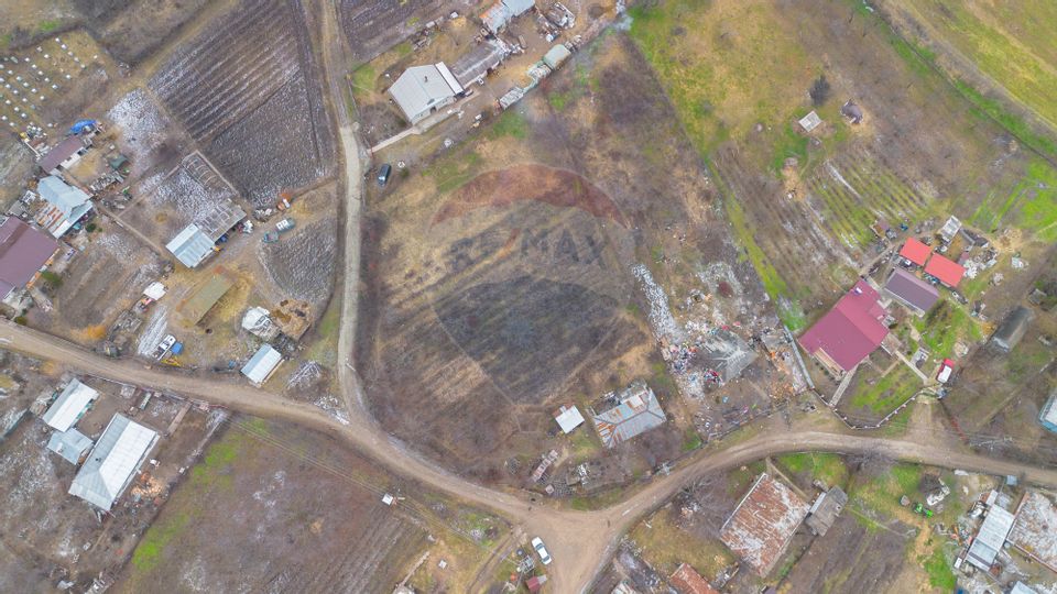 De Vanzare Teren de 2,889 m.p. Comarna 0% Comision