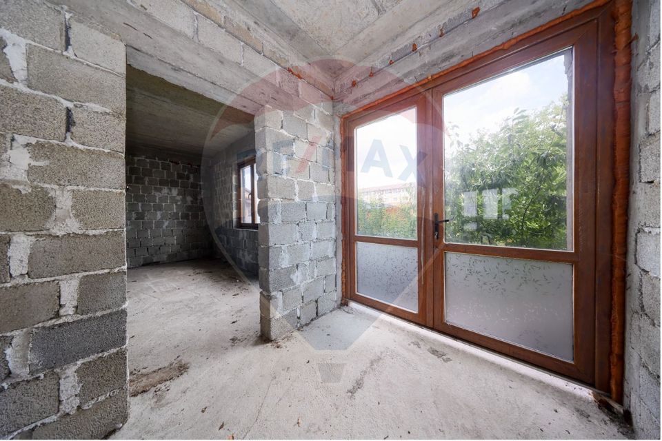 CASA LA ROSU | TOMIS 21 | 325MP | 346MP CURTE | 470 TEREN |ACCES AUTO