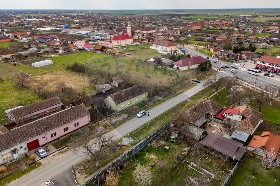 Teren cu potential in centrul localitatii Galsa