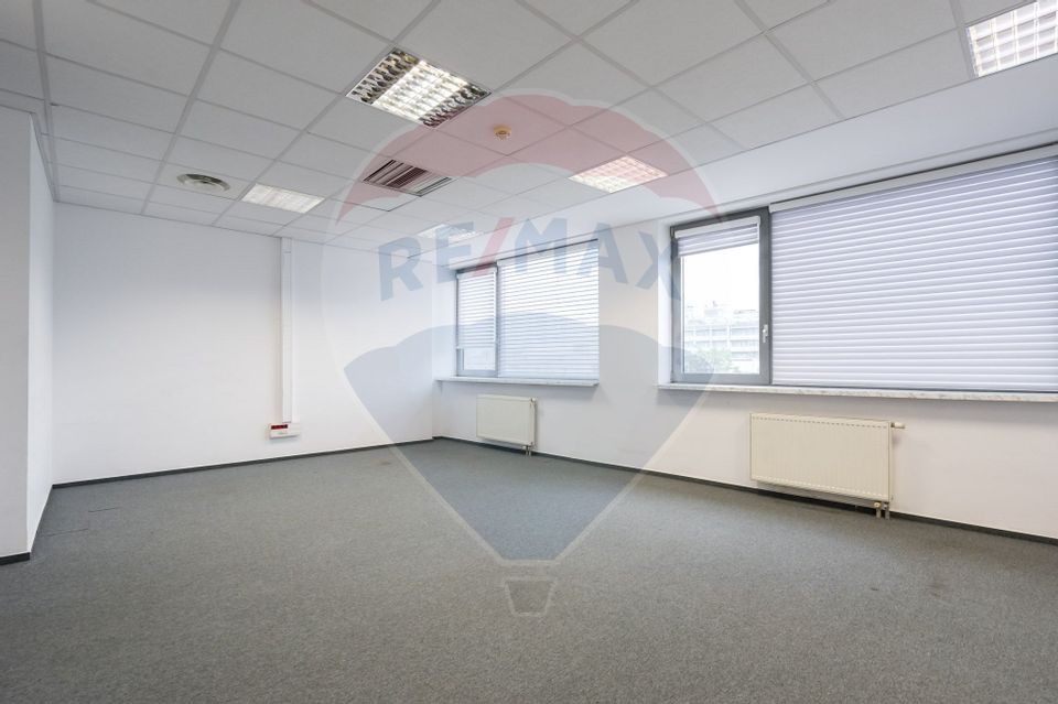 749sq.m Office Space for rent, Sala Palatului area