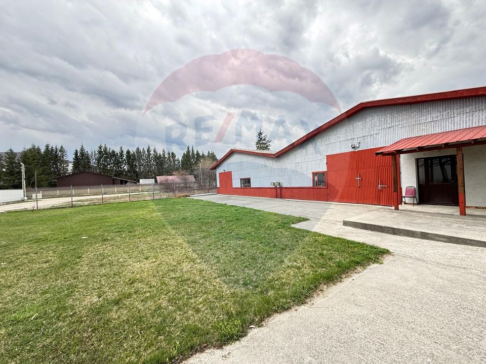 Hală industrială cu birouri si teren Gura Humorului