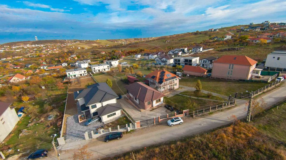 5 room House / Villa for sale, Dealuri Oradea area