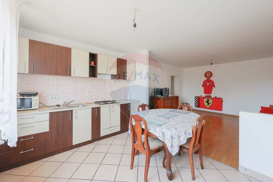 De vânzare, Apartament 3 camere, Cartier Soarelui