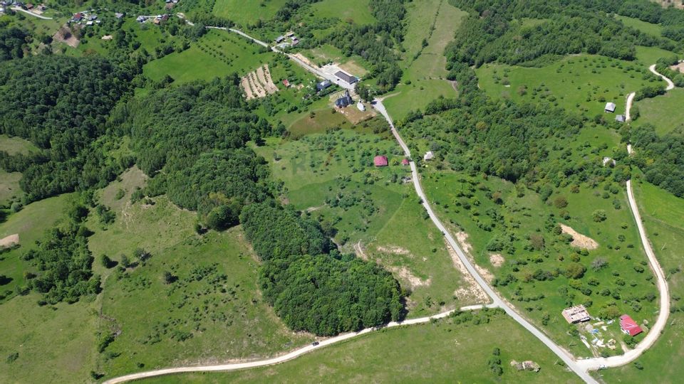 TEREN DE VANZARE SE ACCEPTA SCHIMB CU PROPRIETATI ÎN ORAS