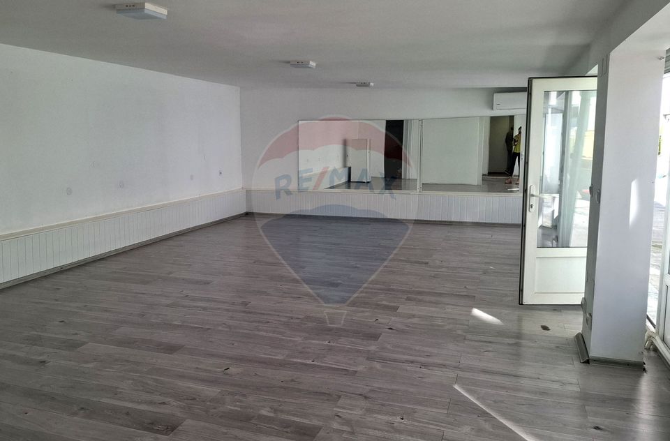 72sq.m Commercial Space for rent, Central area