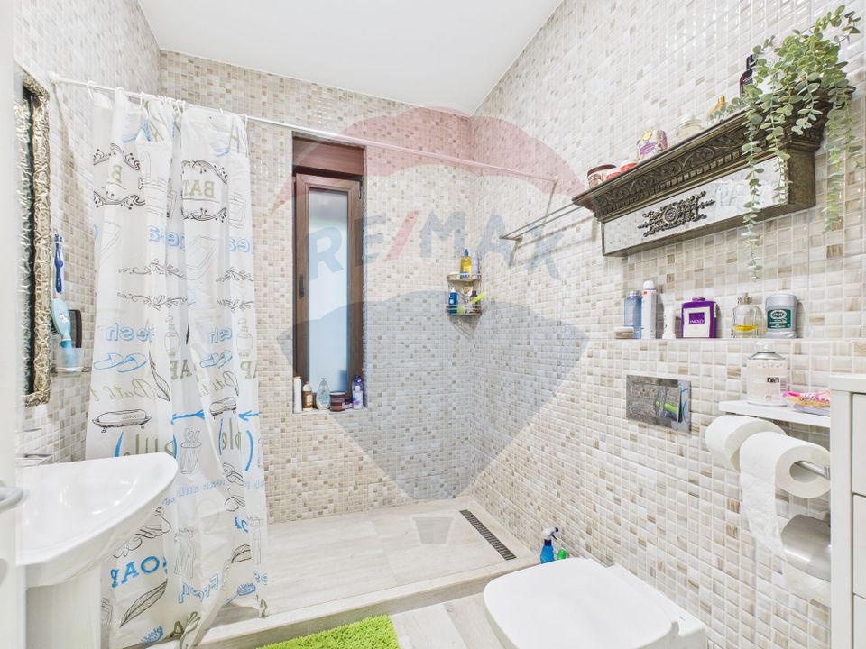 Casa pasiva autonoma Peris Cocioc 380 mp utili P+M teren 1040 mp