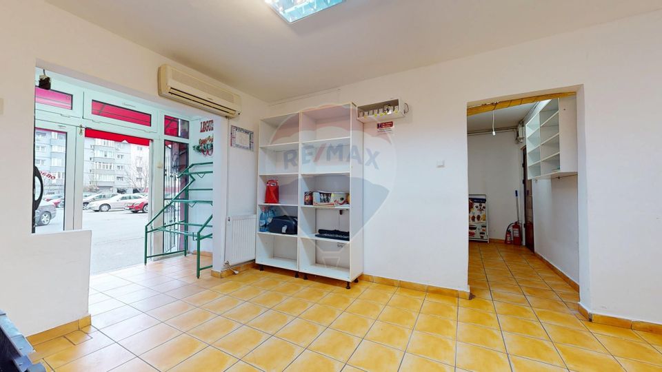 37.4sq.m Commercial Space for rent, Astra area