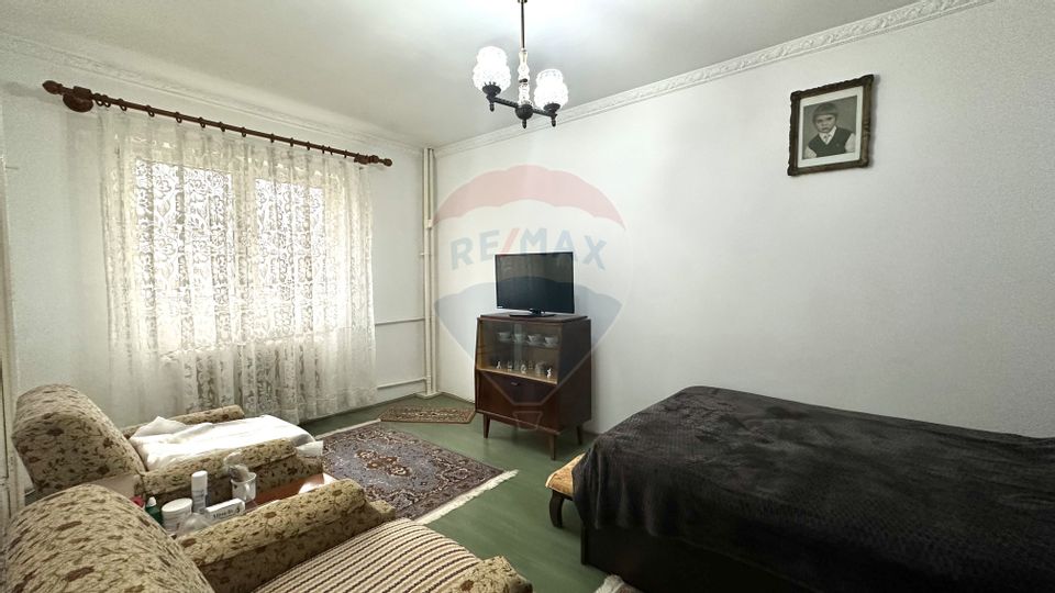 3 room Apartment for sale, P-ta Resita area