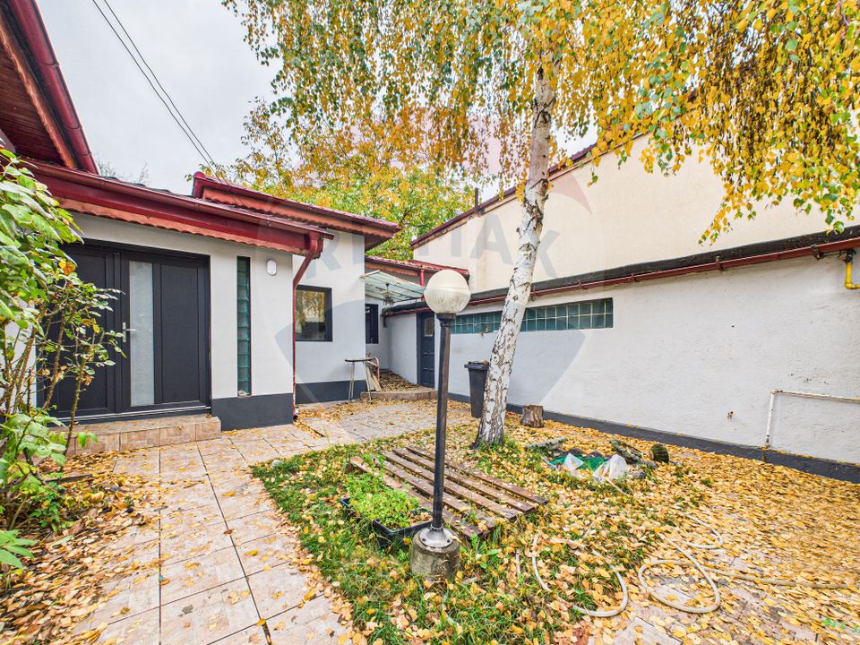 Office space in the Aviatorilor area – 95 usable sqm + garage 30 sqm