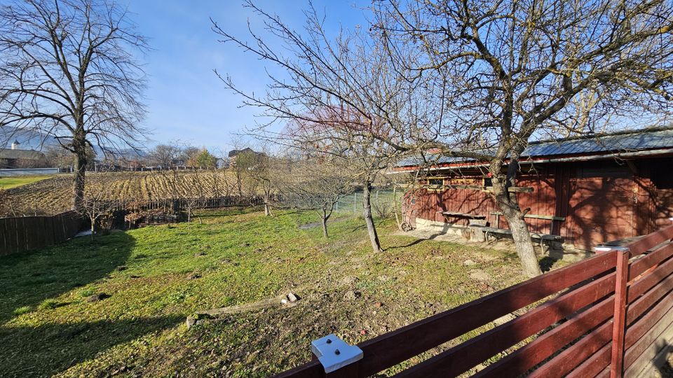 Casă / Vilă cu 3 camere de vânzare-Cacica-Suceava