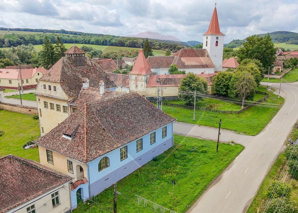 Fostă școală săsească semnată de Fritz Balthes – Bruiu, Sibiu