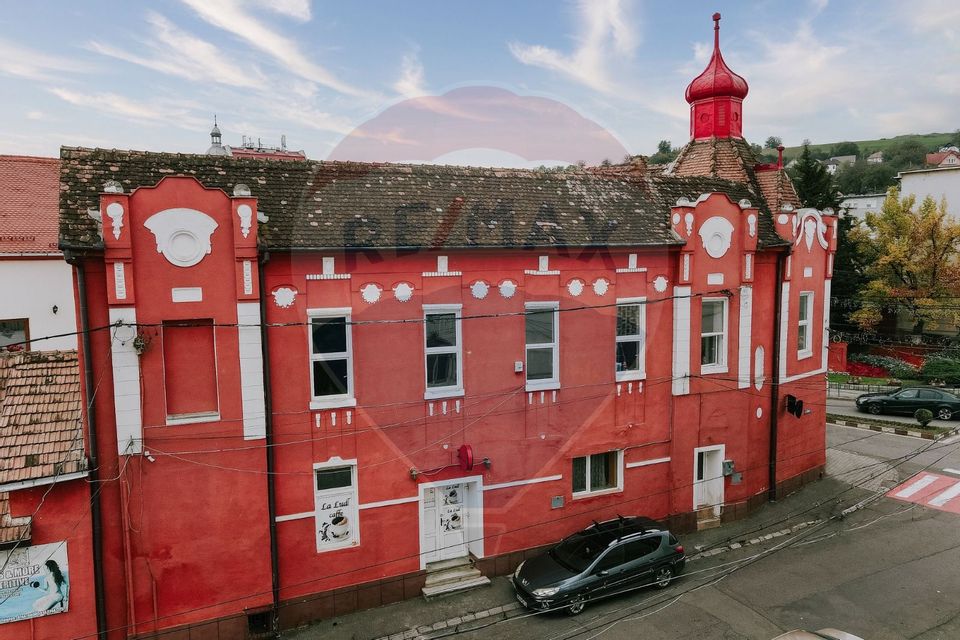 Casa Istorica de Vanzare in Centrul Orasului Tarnaveni