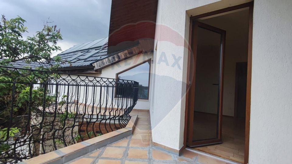 9 room House / Villa for sale